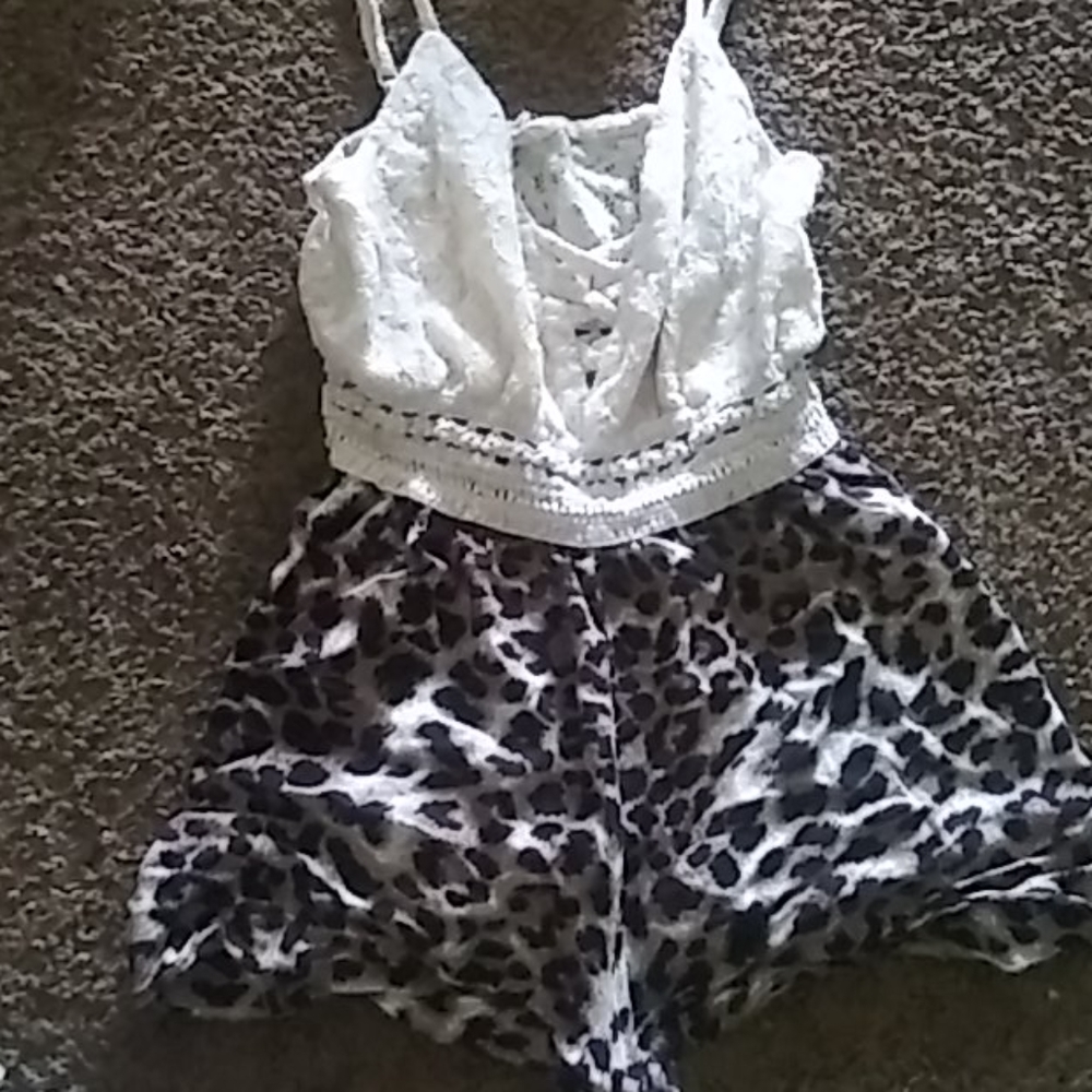 Leopard romper